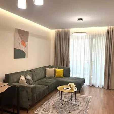 Lindi' 2 5 Appartement Tirana